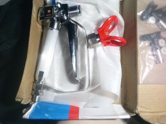 Paint sprayer gun