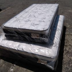 💤🛏️Mattress  12" Inches
🟨 All sizes🛏️💤
🔵Pillow top🛏️
⚪Same day delivery 🚚
🟢Queen sizes $199
🟡Full sizes $ 180
🟠Twin sizes $150
🟣cal King $