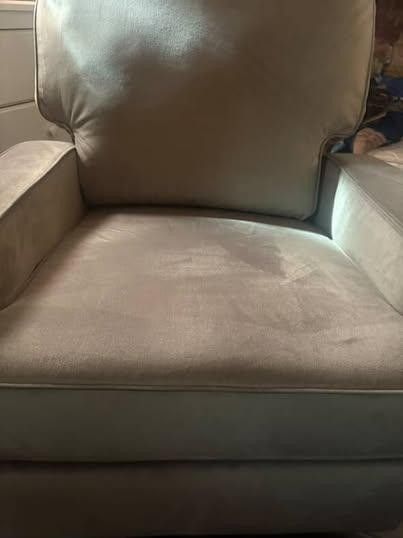 Very Nice Brand New Appleseed Recliner $80