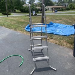 Pool Ladder 