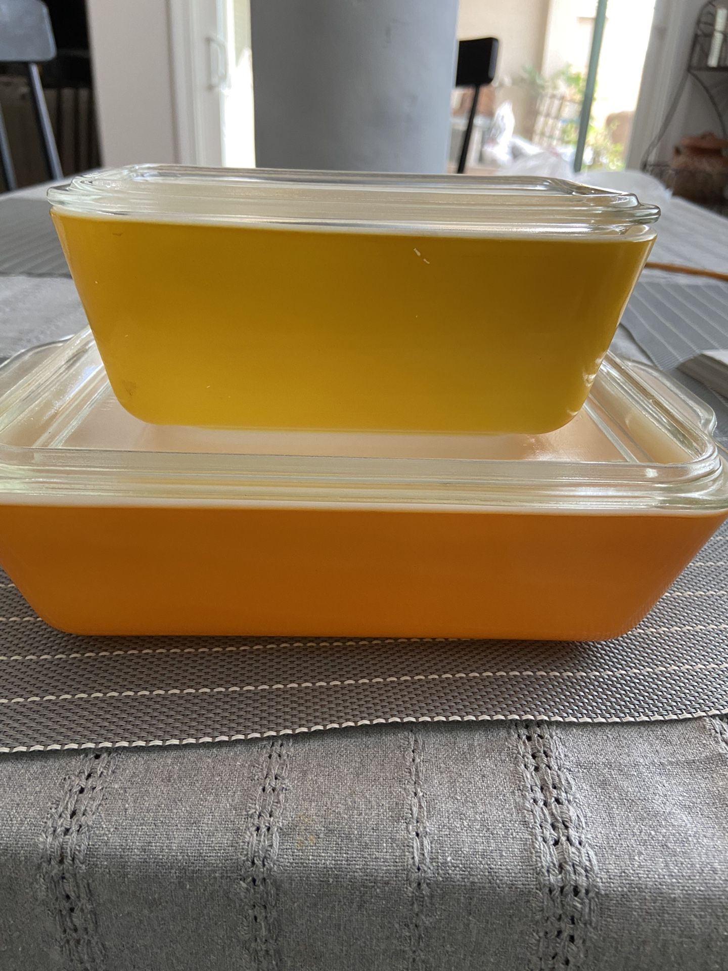 Vintage Pyrex Daisy Orange Yellow Refrigerator Dishes 4 Piece Set 