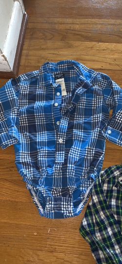 Baby under shirts size 24months Oshkosh all 3 in excellent condition wash and clean