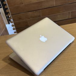Apple MacBook Pro 13” i5/8GB/256GB SSD $140 