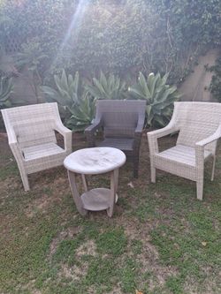 3 Patio Chairs And Small Table
