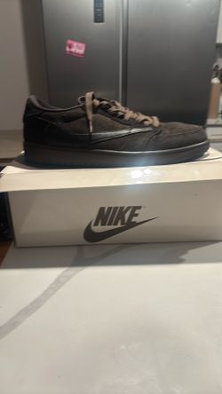 travis scott’s violet Brown