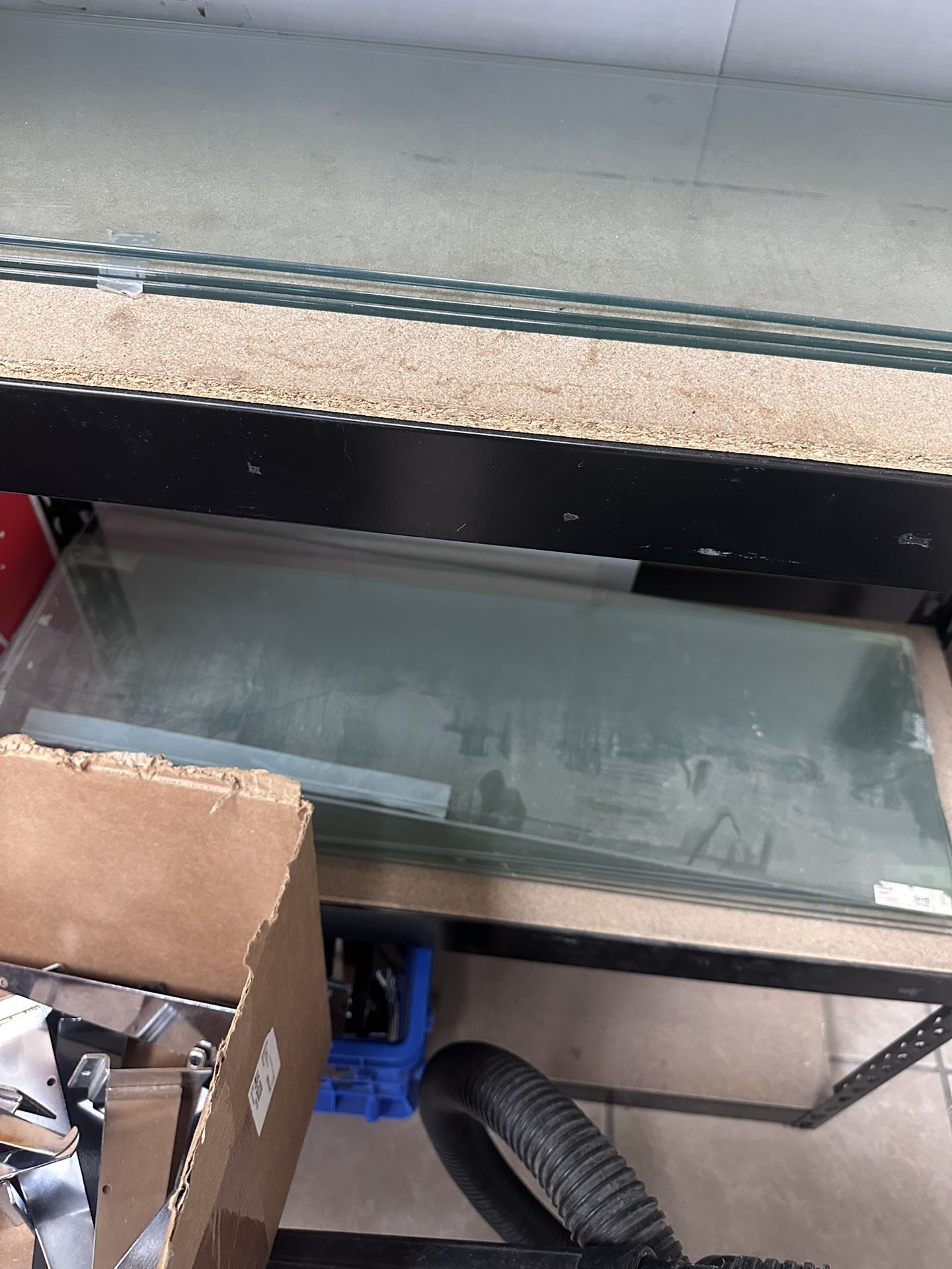 Extra Glass Shelves(w/ 2 Brackets)
