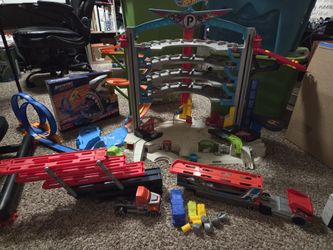 Large Hot Wheels Lot