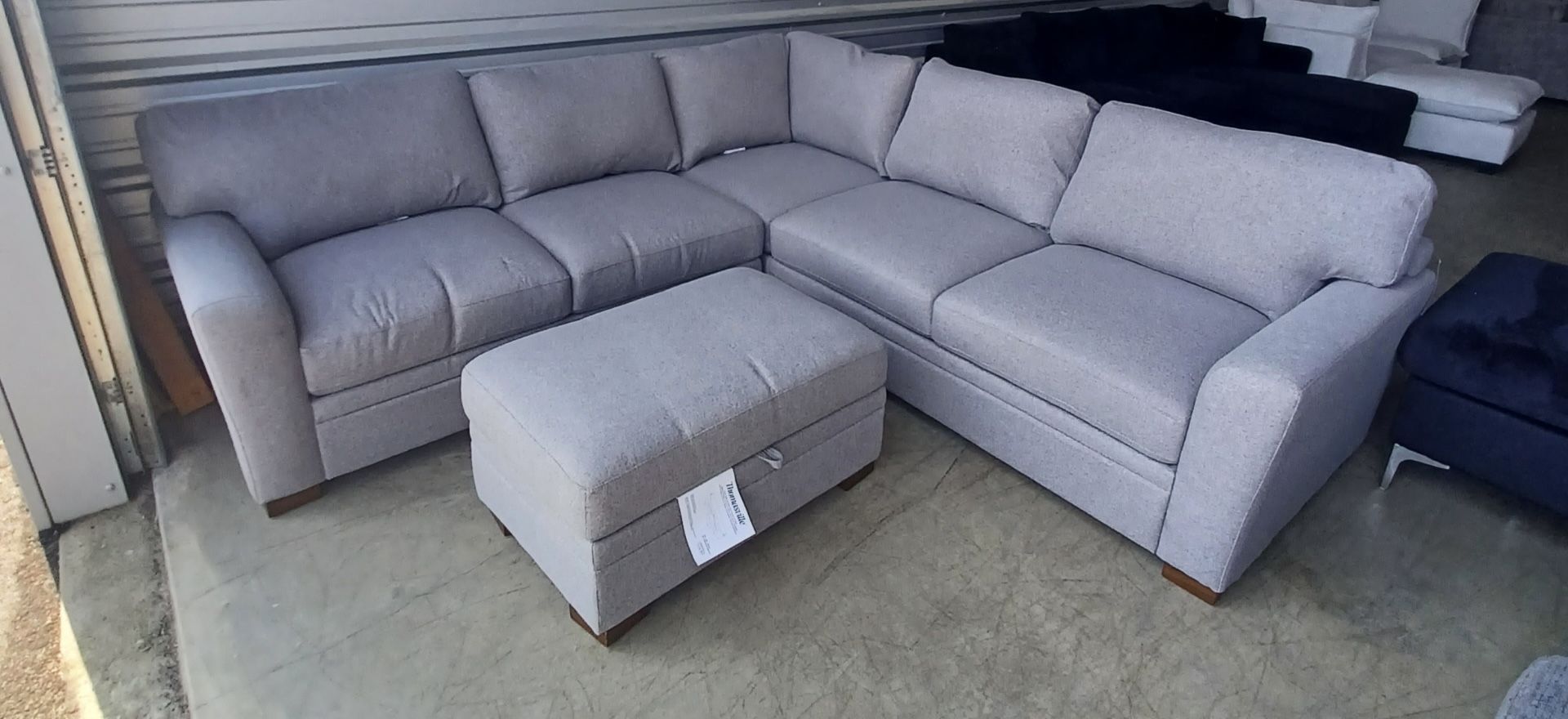 🔥 Thomasville Langdon Fabric Sectional + Storage Ottoman – BRAND NEW with TAGS 🔥