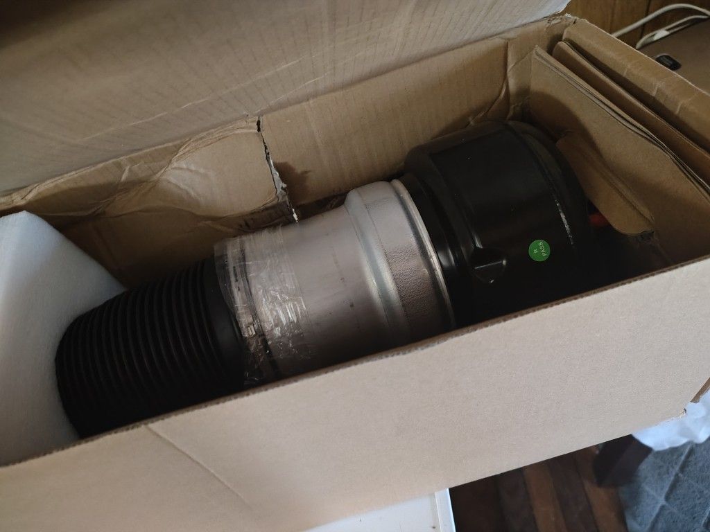 Right Air Suspension For Mercedes-benz