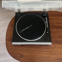 Audio Technica Turntable AT-LP60X