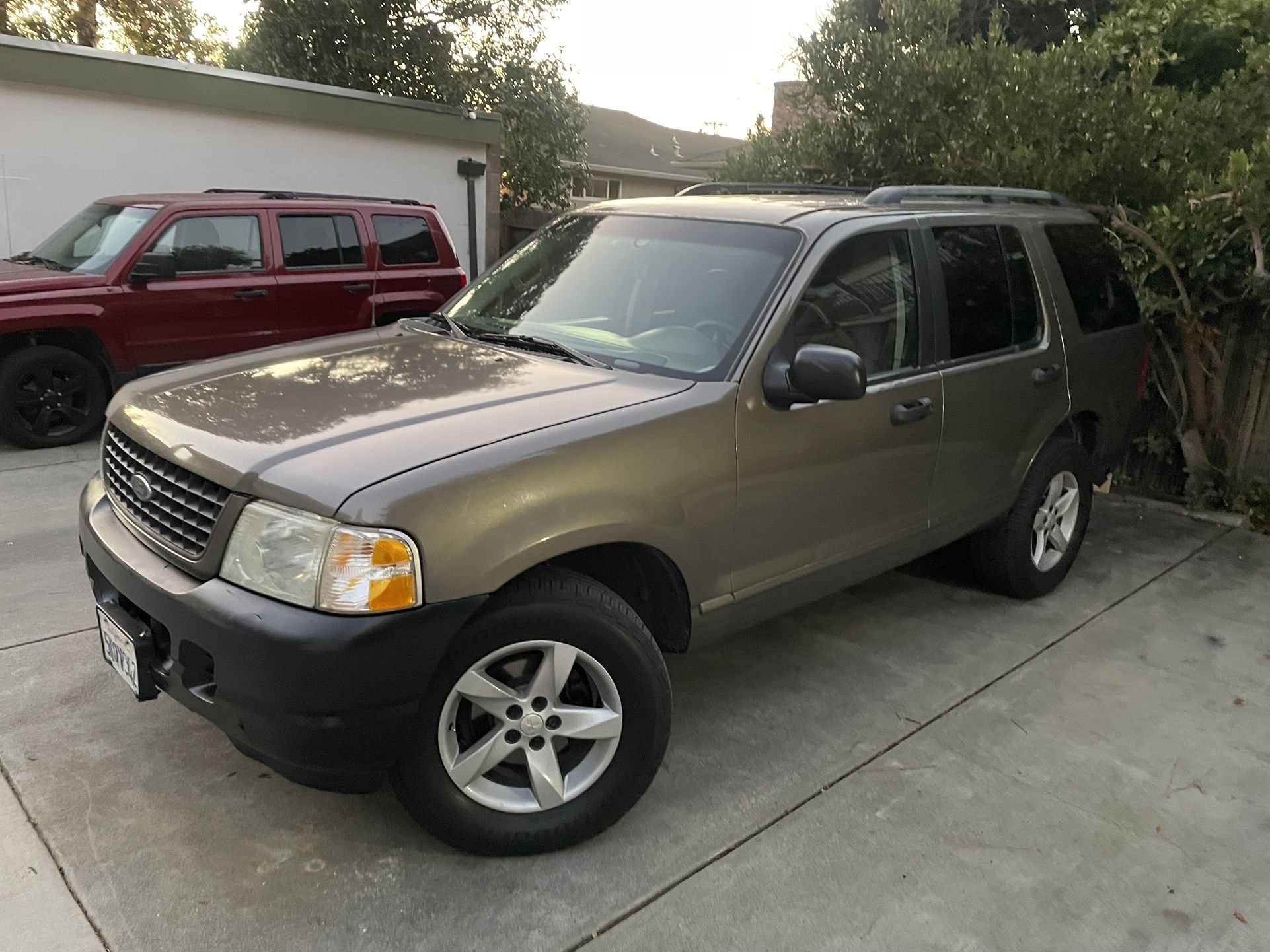 2002 Ford Explorer