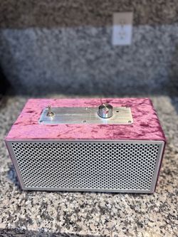 Art+Sound retro-style Bluetooth speaker
