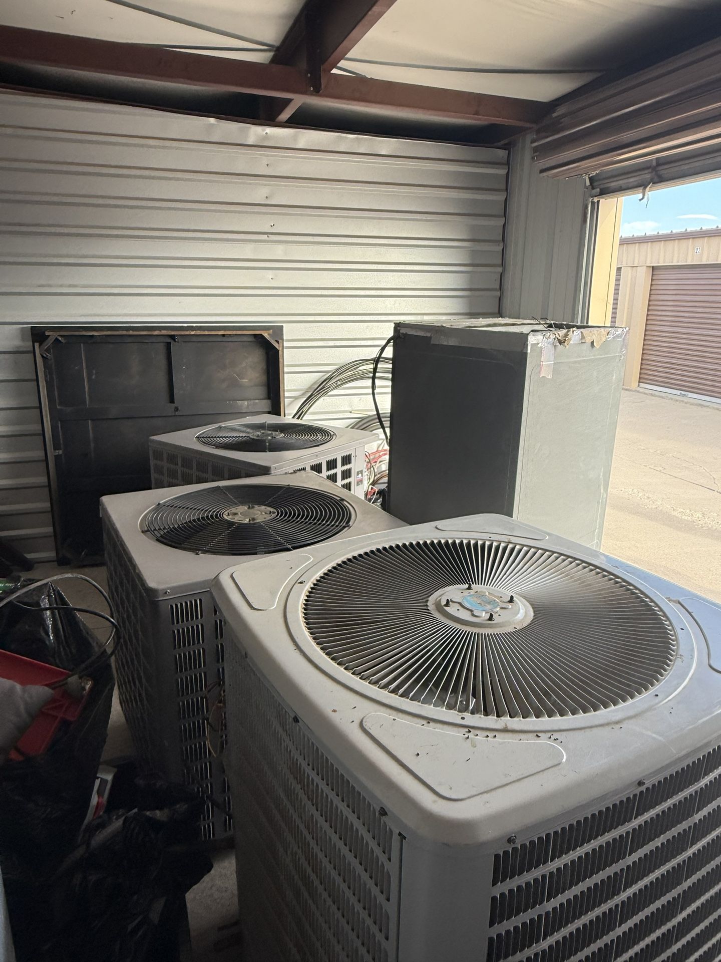 2 HVAC 5 Ton Units With Handlers Goodman