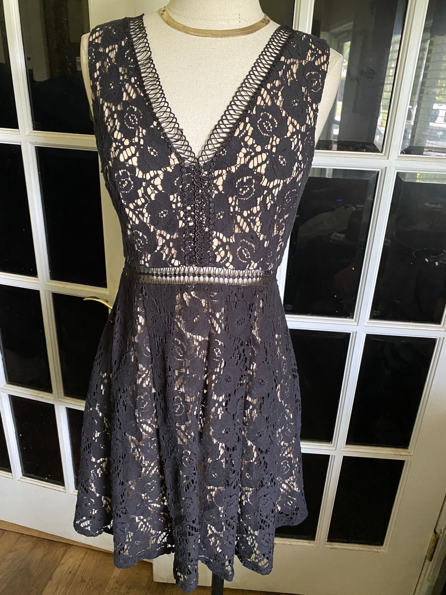 Black cocktail dress size S