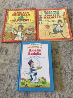 Amelia Bedelia Beginner Reading 3 Book Lot. 2 hard cover 1 Paper back.