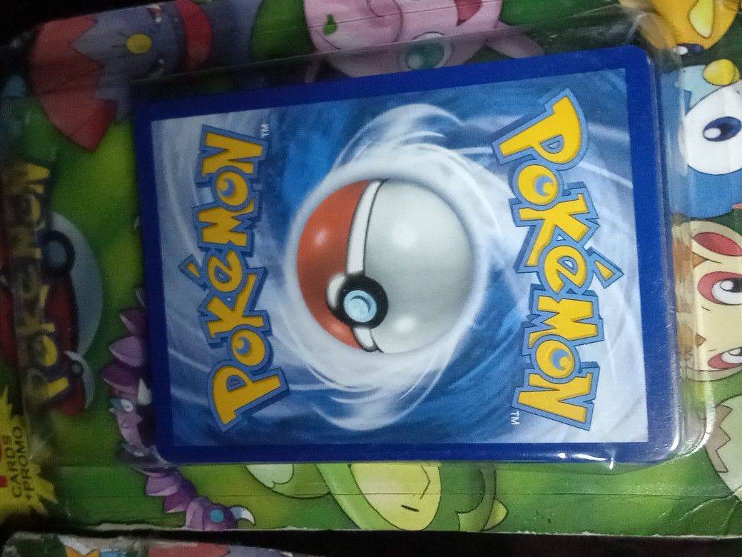 90 Pokémon Cards