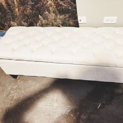 White Cushioned Storage Benchbnew Condition