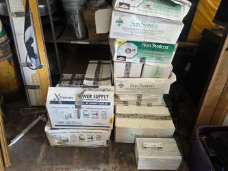 Hydroponic Grow Light Equipment Lot – Sun System Reflectors, Xtrasun Ballasts, HPS/MH Grow Lights