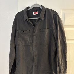 Wrangler Long sleeve Button Down Men’s 