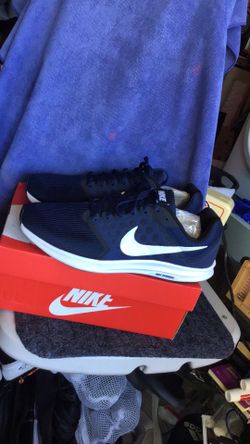 Nike down shifter 7 men’s running shoes size 10.5
