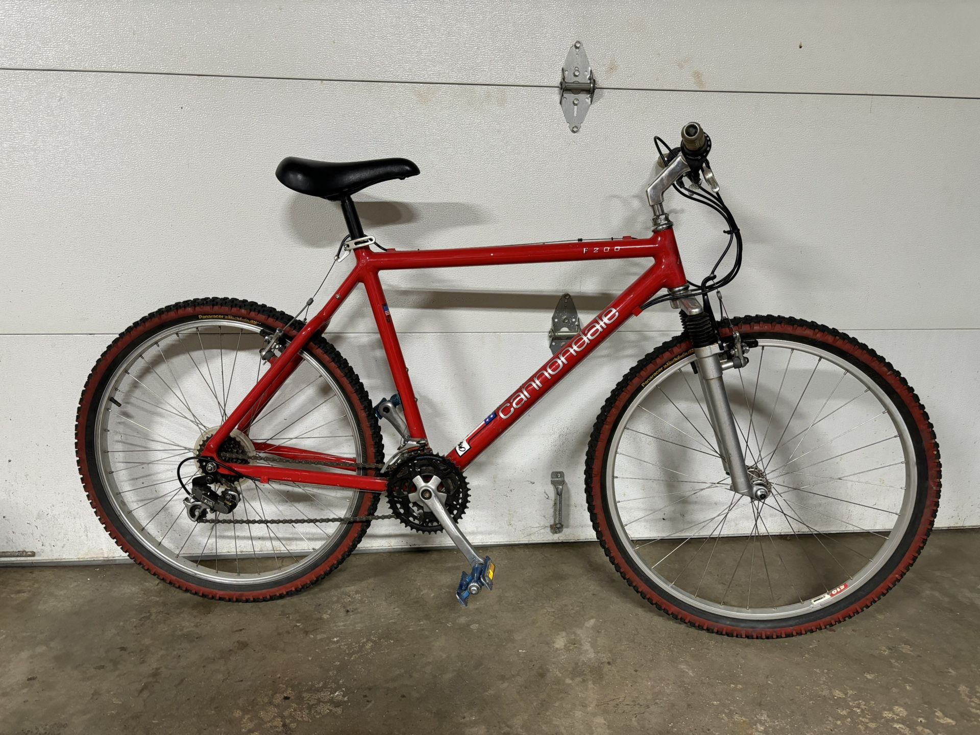 Cannondale 26” Wheel Mountain Bike Bicycle