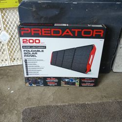 PREDATOR  200 WATT FOLDABLE SOLAR PANEL
