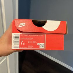 Nike Court Borough Low 2