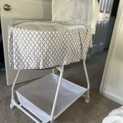 Bassinet 