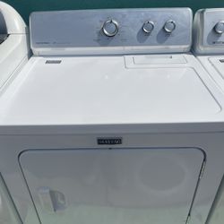 Dryer.  Like New!   Free Local Delivery!