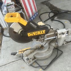 Sliding Compound Saw