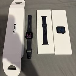 Apple watch se 3 and apple airpods 4