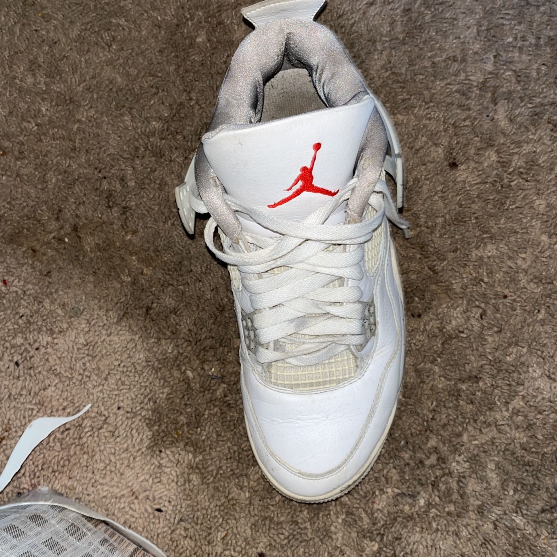 Jordan 4’s 130$ Size 8