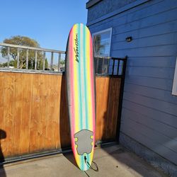 Wavestorm 8ft Foam Surfboard With Leash,  Good condition, no cuts, very minor dings