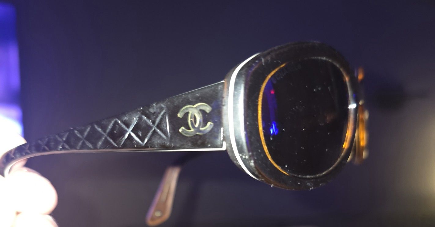 CHANEL'  UNISEX. SUNGLASSES