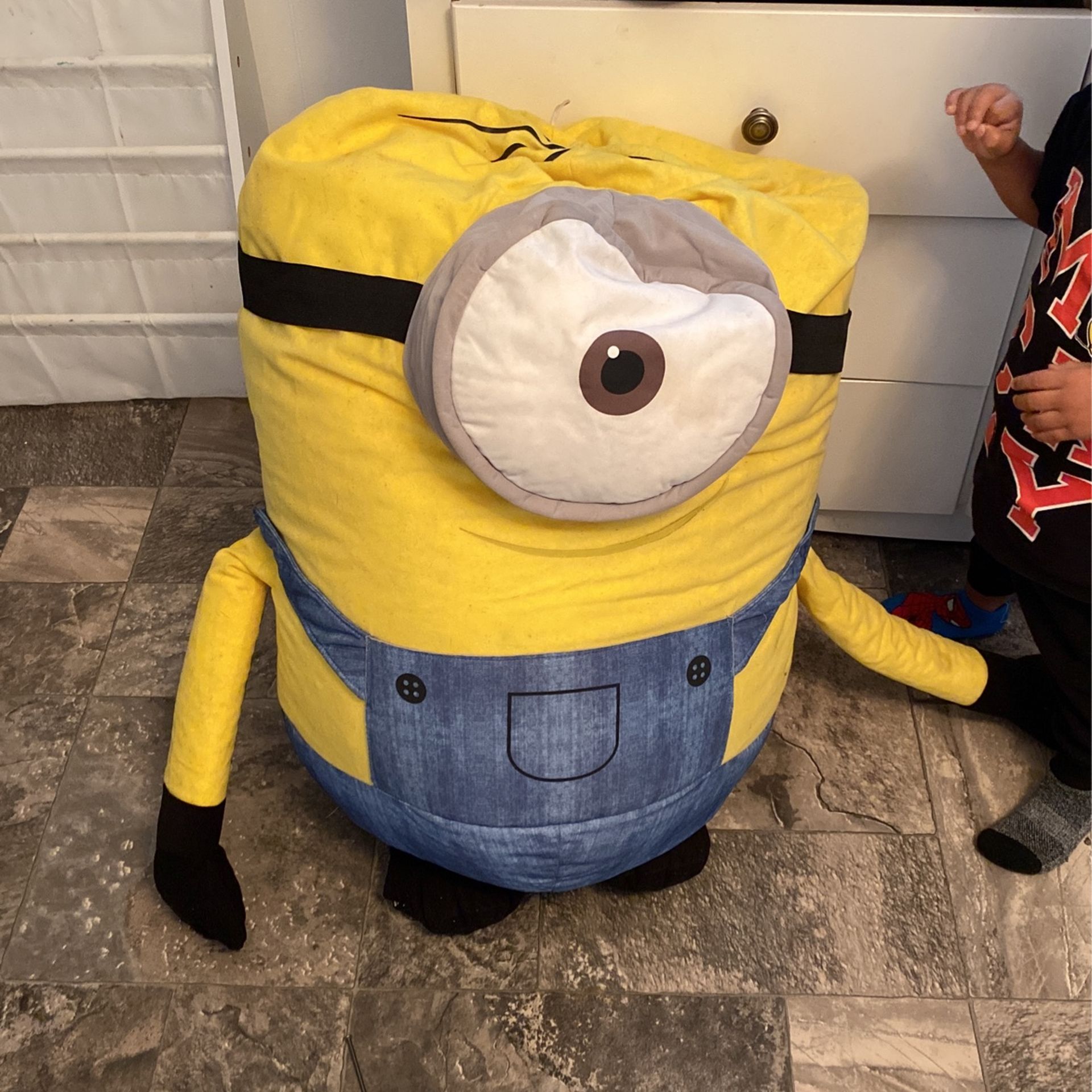 Minion Huge