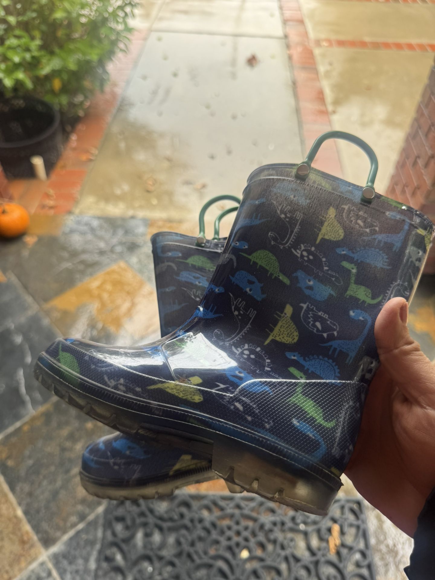 Lightly Used- Very Good Condition Light Up Toddler Size 11 Dinosaur Rain Boots And 