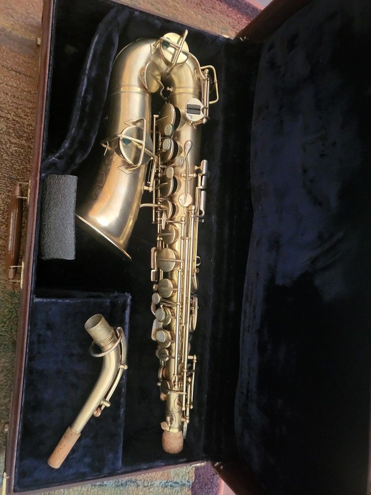 The BEUSCHER TRUE TONE LOW PITCH ALTO SAX