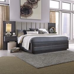 Queen Magnussen Wentworth Village Bedroom Set – Excellent Condition