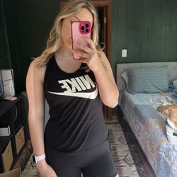 Nike Black Sleeveless Tank Top Athletic Style