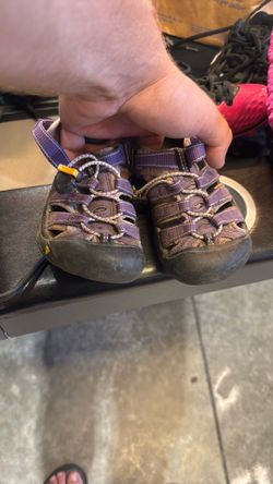Keens Shoes Sandals Size 12 Kids