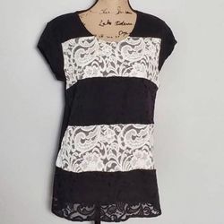 Chico's Black White Lace Front Top size 2X women’s
