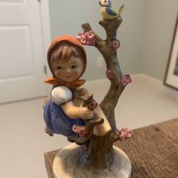 Vintage Hummel “AppleTree Girl”