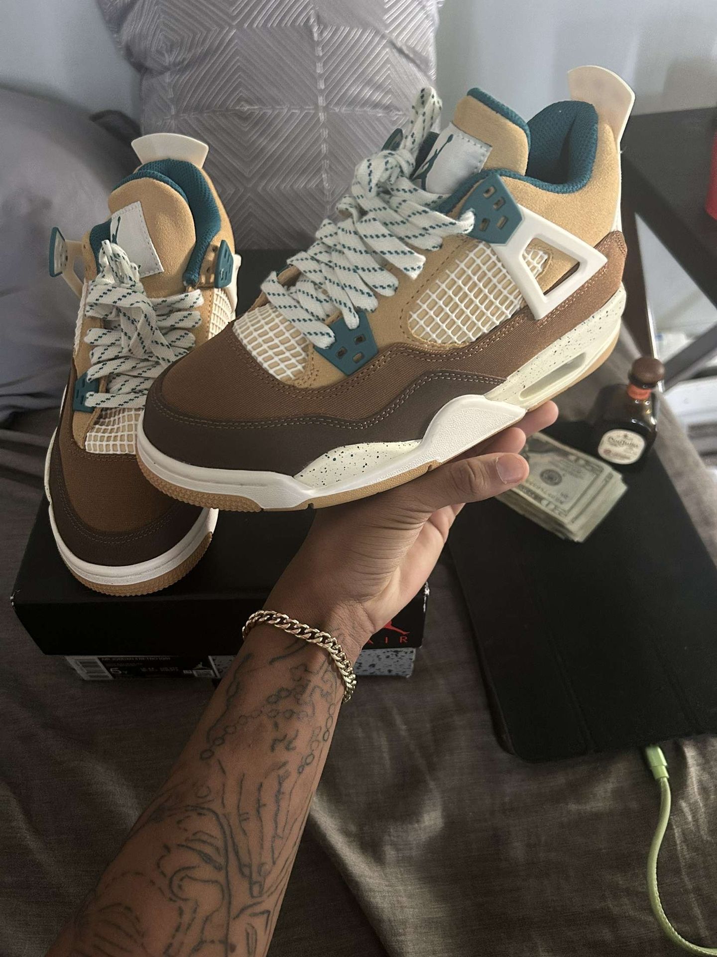 Jordan 4 Cacoa Wow Size 5Y👟 NEW🧼 OG ALL📲 $125💰