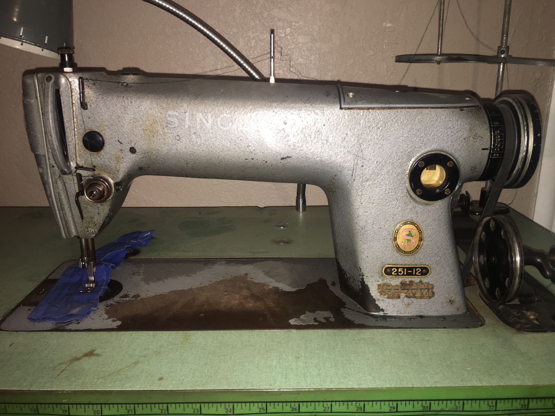 Singer 25112 Industrial Sewing Machine for Sale in Fresno, CA OfferUp