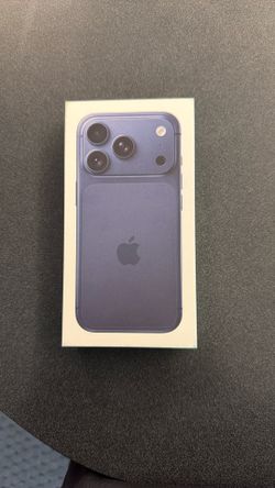 iPhone 17 Pro 256 Gb New Att / Cricket Compatible 