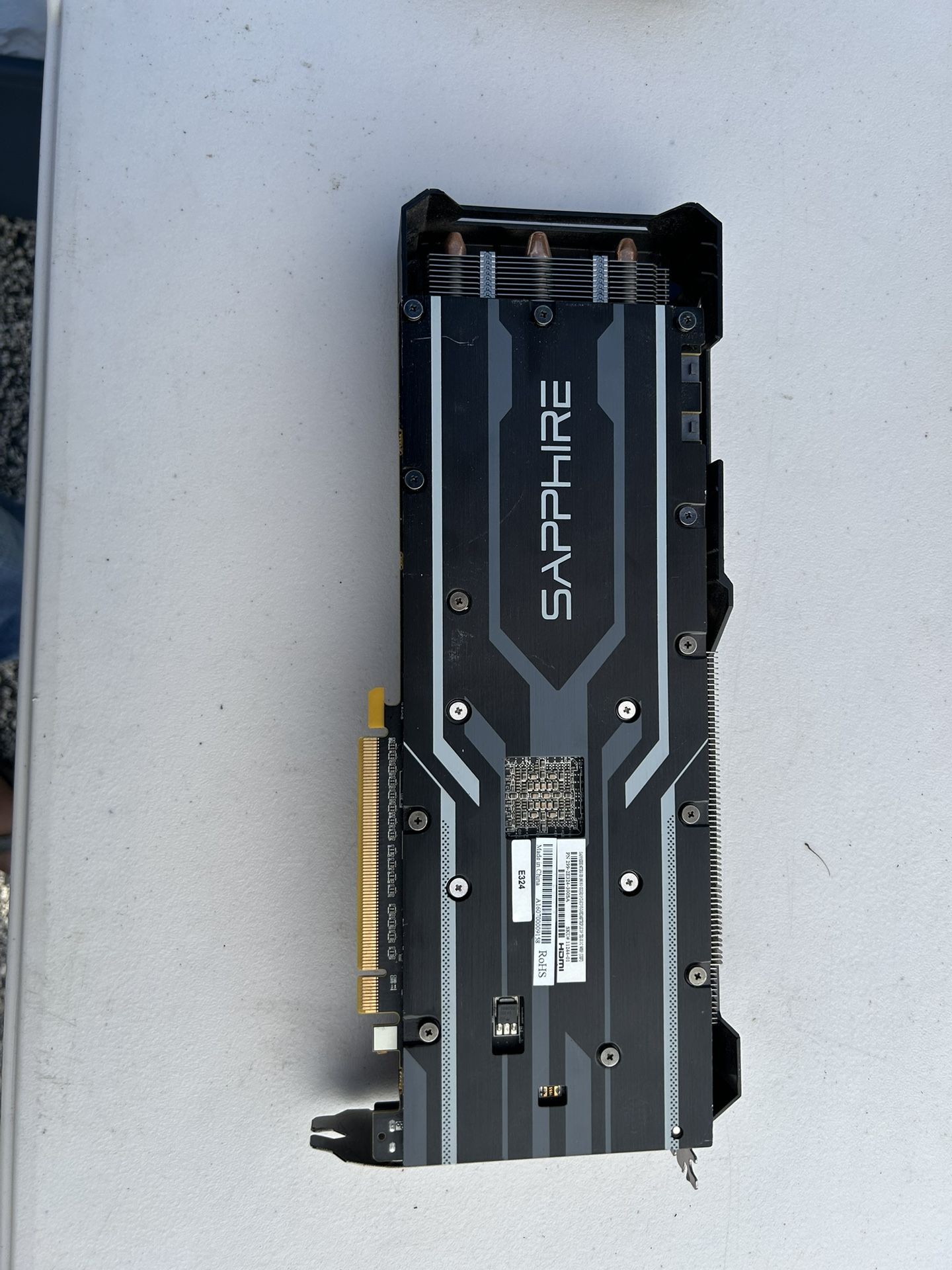 Sapphire AMD Radeon R9 390 8GB Graphics Card Nitro Series GPU 299-2E324-300SA