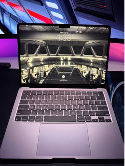 Apple MacBook Air M2 13-inch – 512GB SSD / 8GB RAM – $650 OBO
