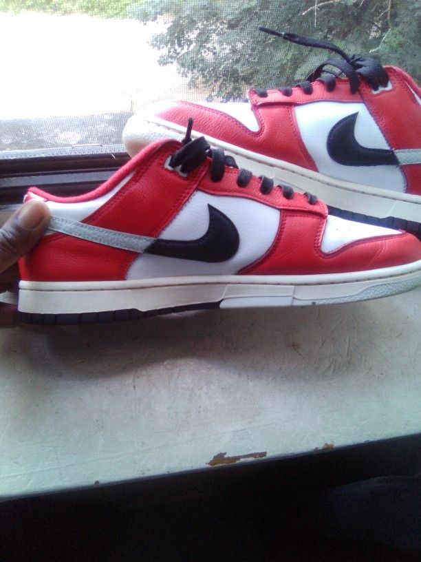 Size 11/11.5 Split Chicago Dunks And Nike Blazers