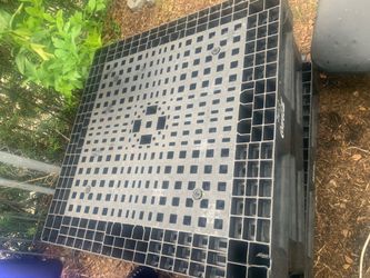 HEAVY DUTY PALLETS
