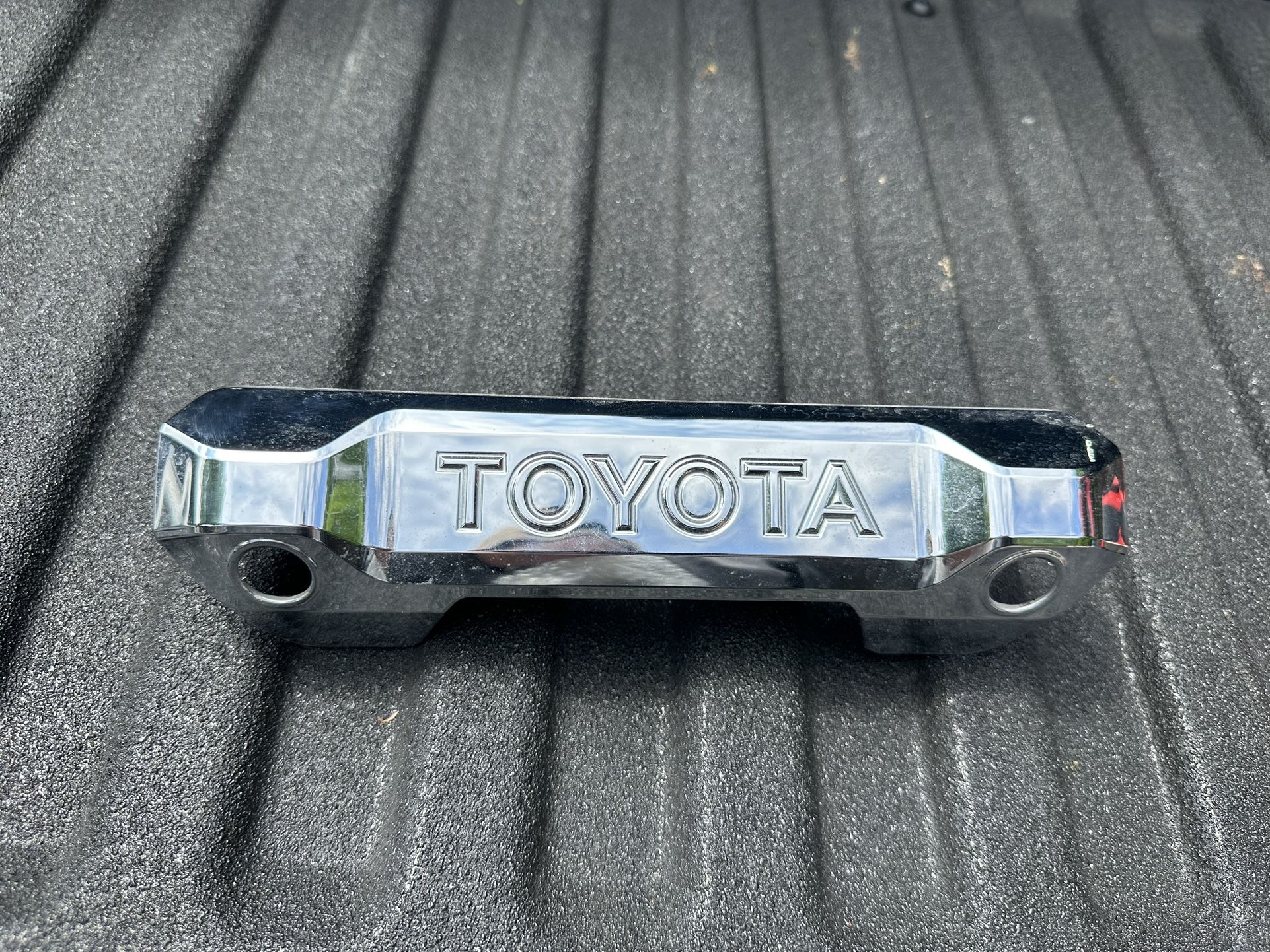 2023 Toyota Tundra Tailgate Handle